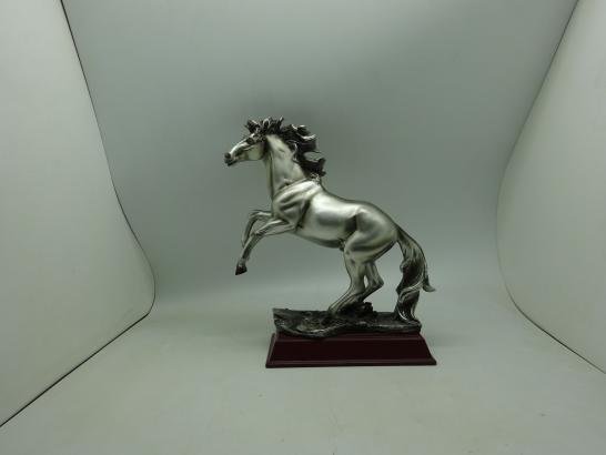 مجسم حصان عربي