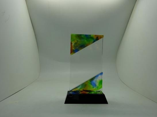 درع كريستال نقي شكل جمالي