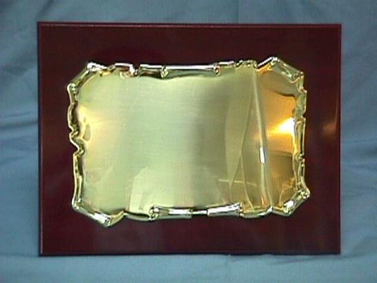 درع تذكاري مذهب