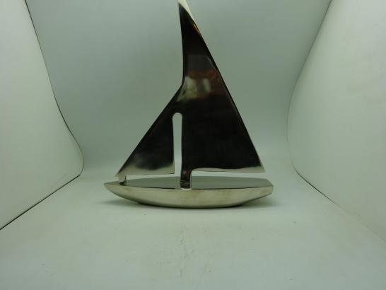 مجسم مركب فضي ايطالي