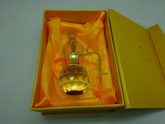 دلة كريستال للعطور