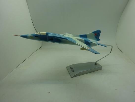 مجسم طائرة 3