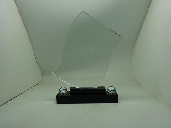 درع كريستال 3