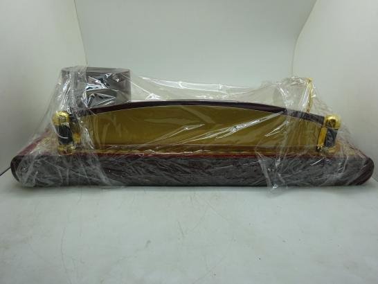 لوحة اسم خشبية مقلمة