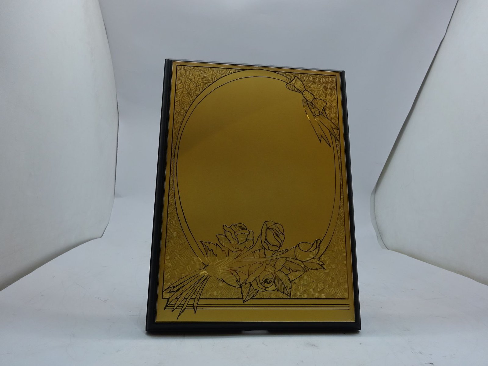 درع ذهبي سنغافوري فاخر