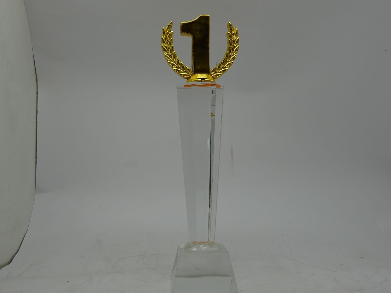 مجسم كريستال رقم 1