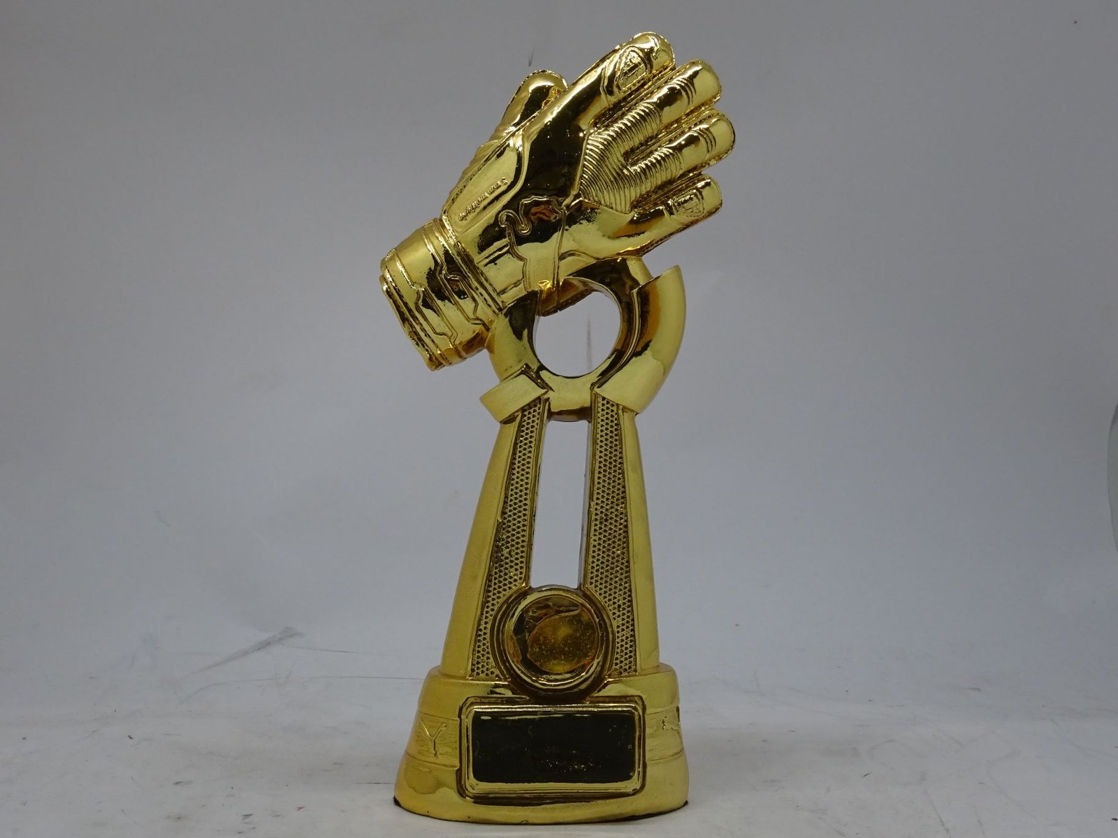 مجسم حارس المرمى  مذهب