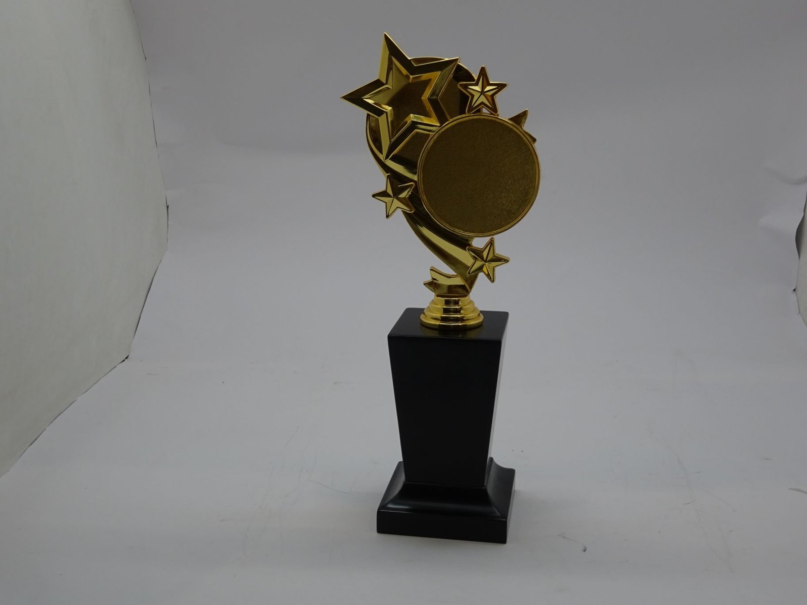 مجسم ستار مذهب بقاعدة