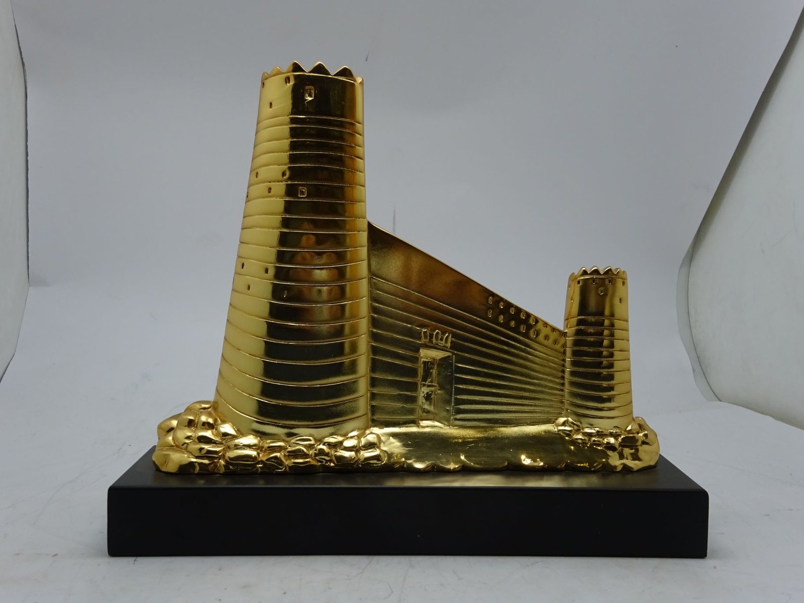 مجسم المصمك ذهبي مقاس وسط ايطالي