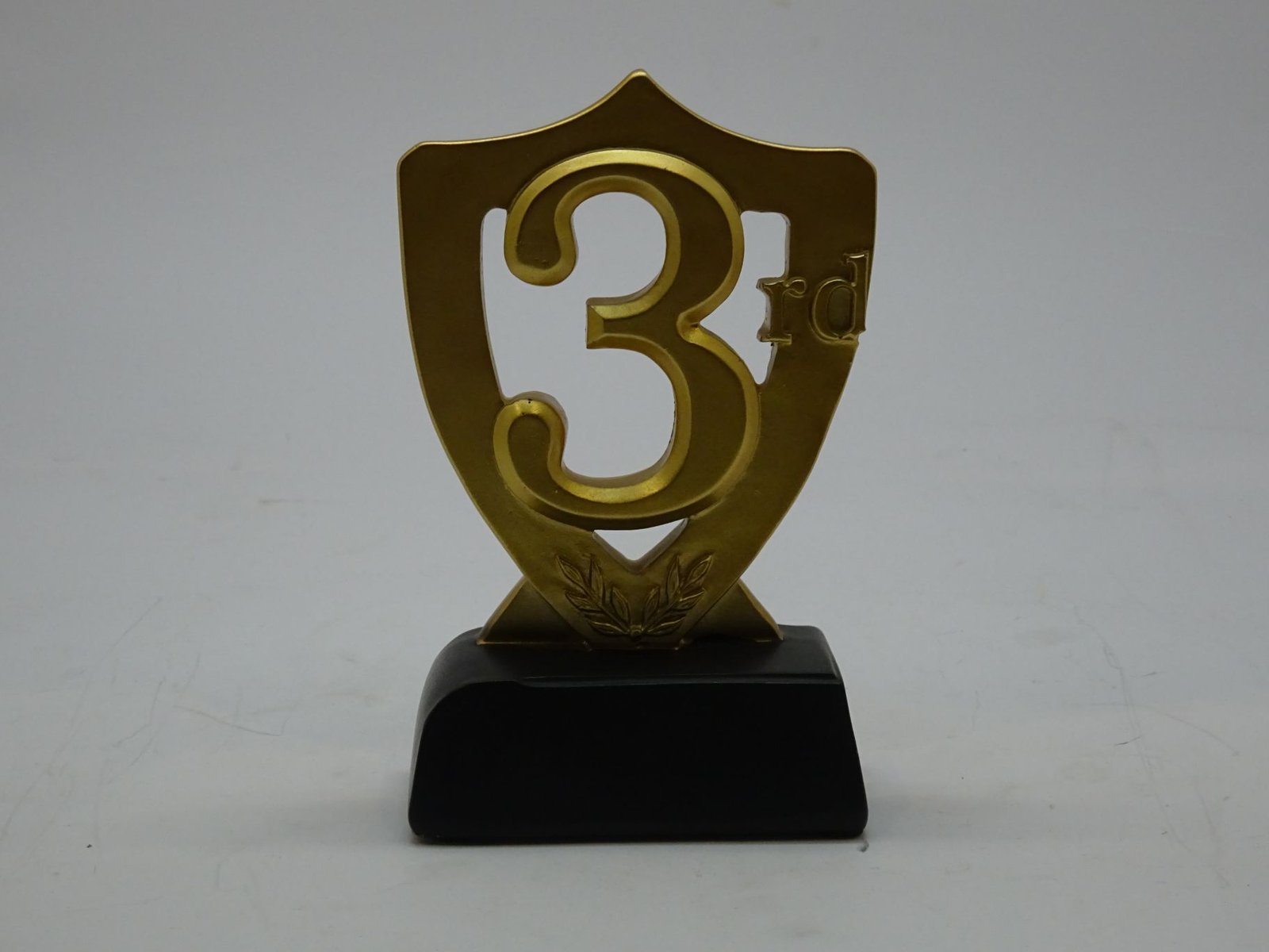 مجسم فوز 3 برونزي